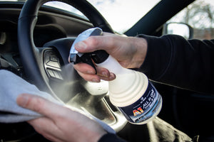 Detailing1 Dr. Wack A1 ALL in ONE Innenraum- & Glasreiniger — in der Anwendung